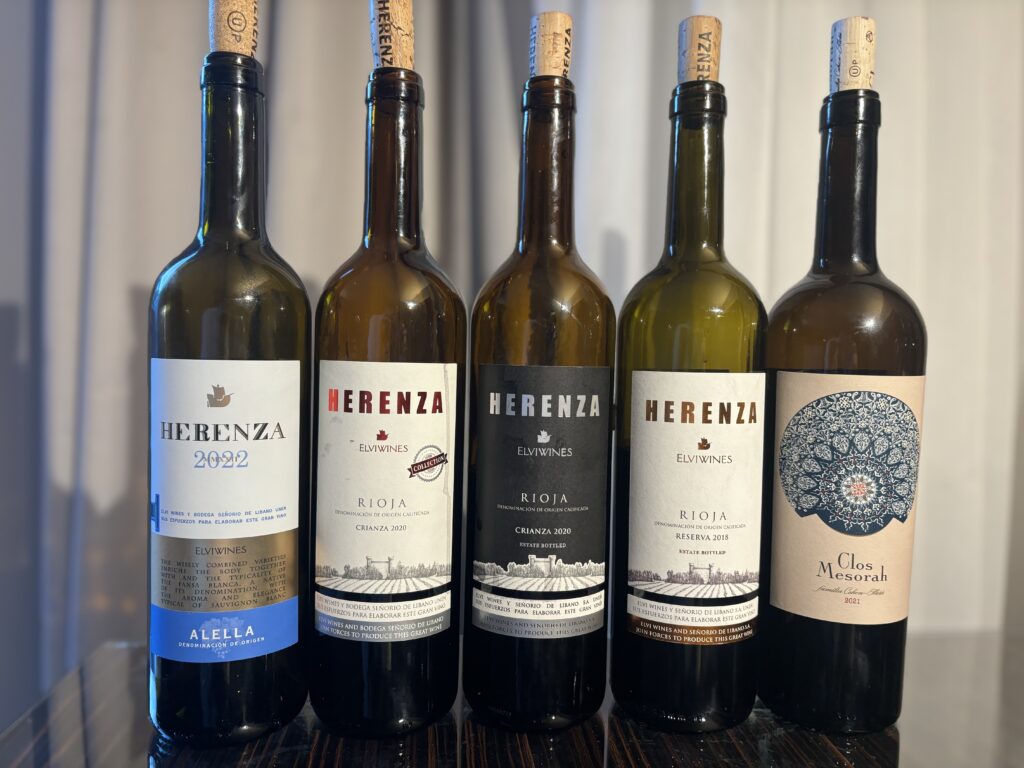 2022 Elvi Wines, Herenza, White, Alella; 2020 Elvi Wines, Herenza, Rioja, Crianza, Collection; 2020 Elvi Wines, Herenza, Rioja, Crianza; 2018 Elvi Wines, Herenza, Rioja, Reserva; 2021 Elvi Wines, Clos Mesorah, Montsant;