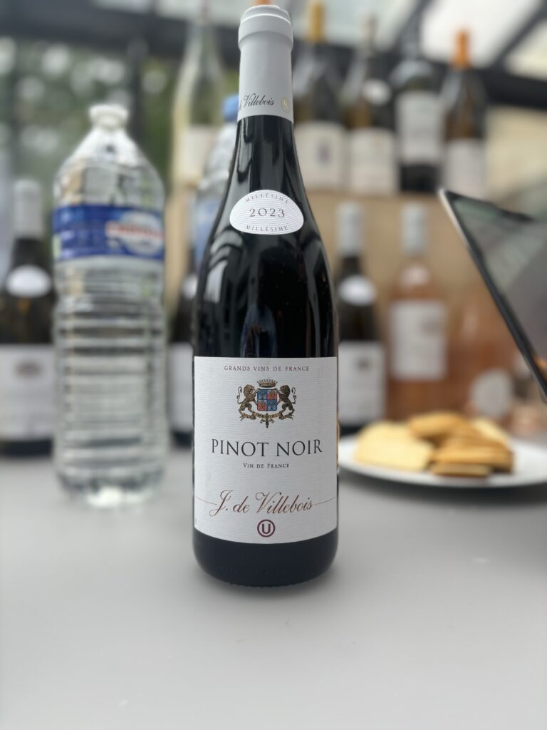 2023 J. de Villebois, Pinot Noir, Vin de France;