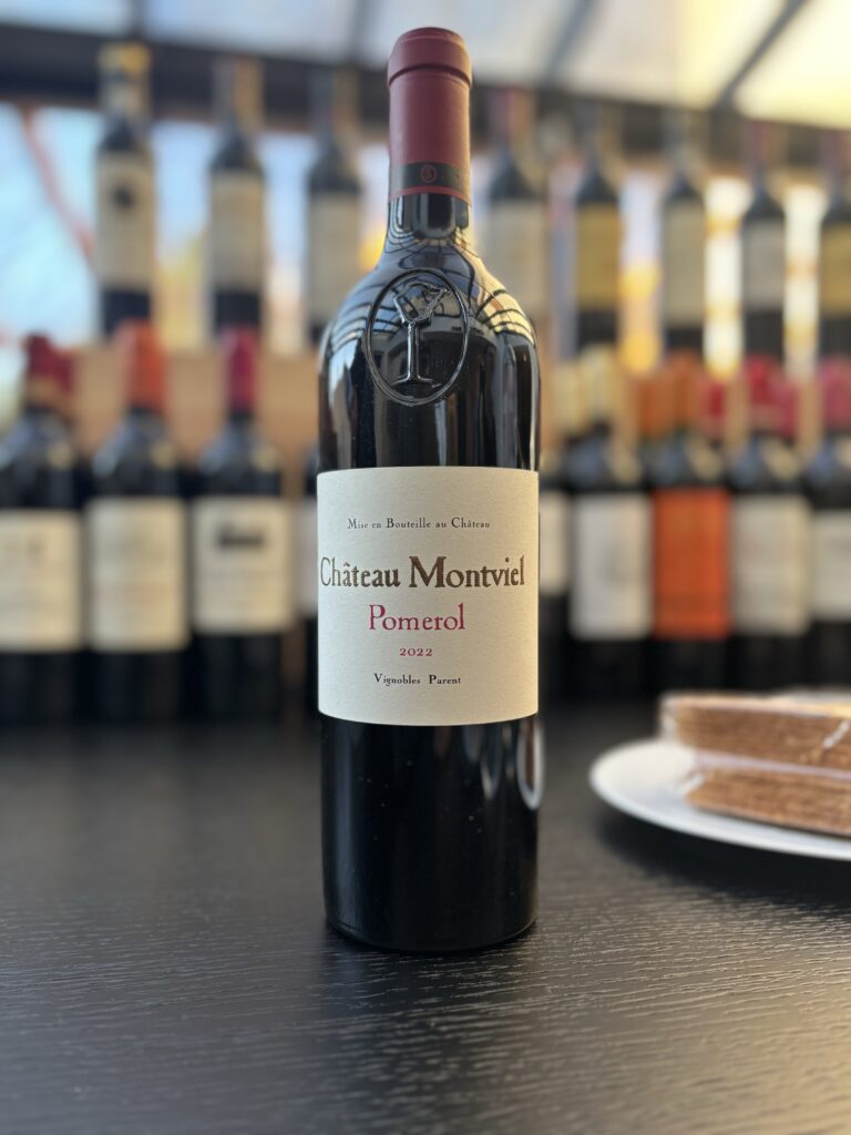 2022 Chateau Montviel, Pomerol;