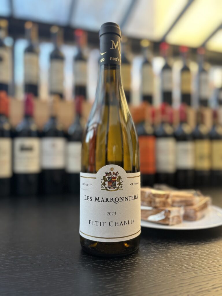 2023 Les Marronniers, Petit Chablis;